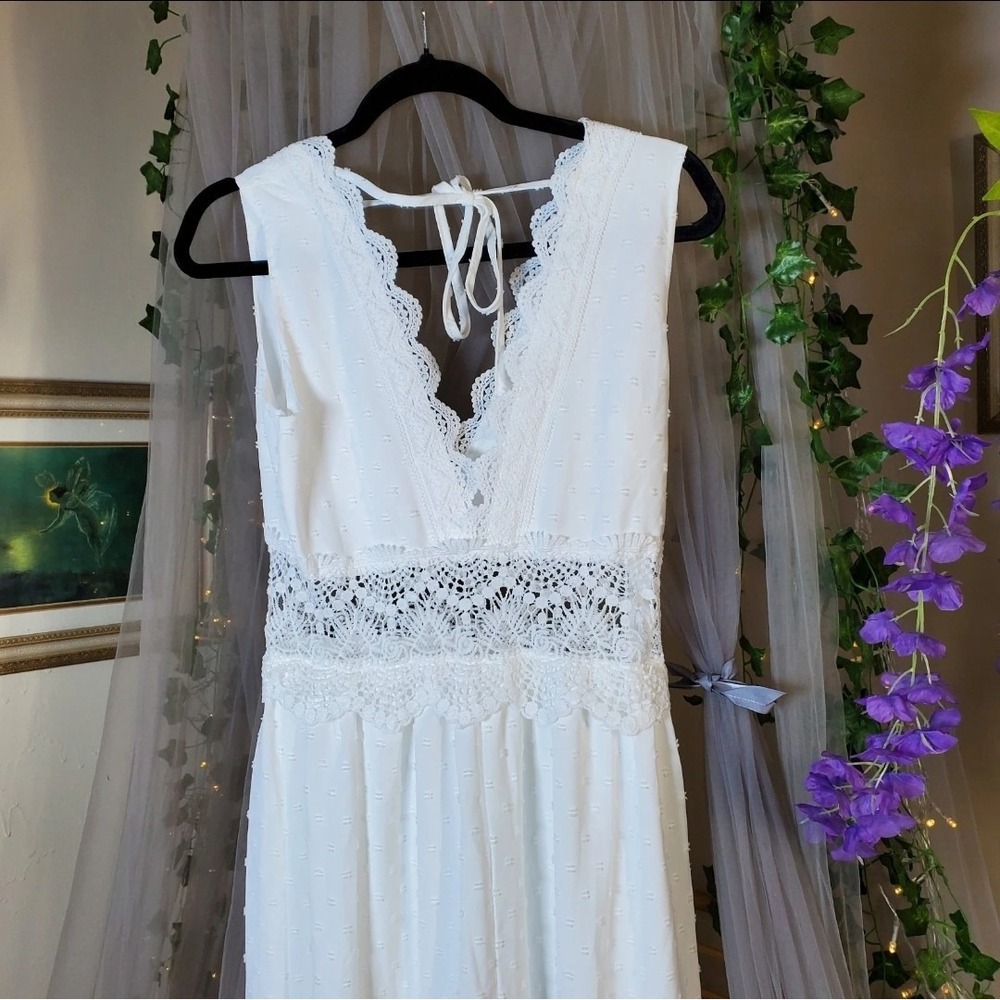 Commense White Lace Maxi Dress - Picture 9 of 9